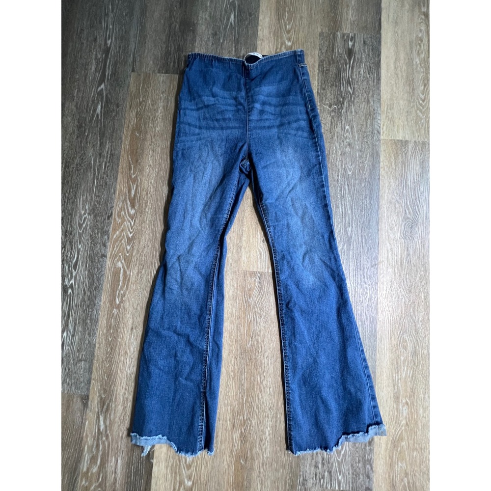 Tinseltown Flare Jeans Women 11 Blue Excellent Pull On High‎ Rise Raw Hem